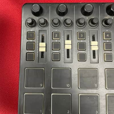 Reloop KeyPad Compact 25-Key MIDI Controller 2010s - Black image 3