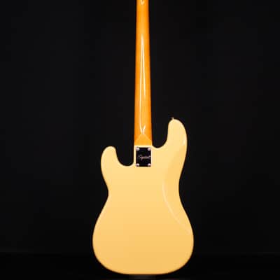 Squier Classic Vibe Telecaster Bass, Maple FB, Vintage White image 7