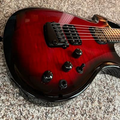 Parker Fly Mojo Red Flame - Mint image 3