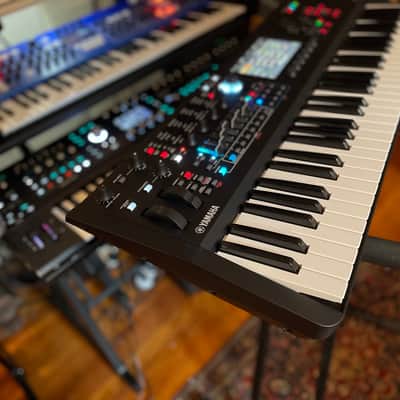 Yamaha MODX M6 61-Key 16-Voice Synthesizer 2025 - Present - Black image 4