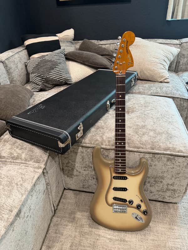 70th Anniversary Vintera Stratocaster Antigua