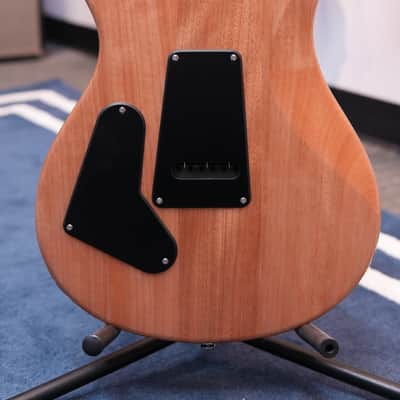 PRS SE Custom 24 2024 - Blue Fade image 10