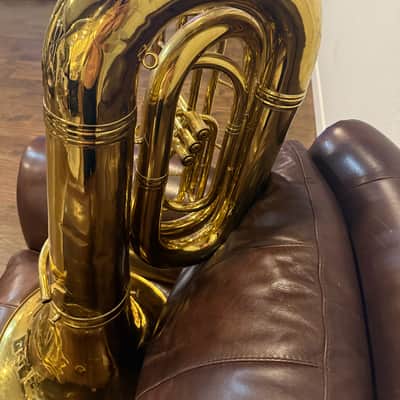 King  2340 4/4 Tuba with a Detachable bell and Case image 10