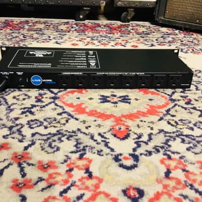 Livewire Power Conditioning Distribution System PC900 image 3
