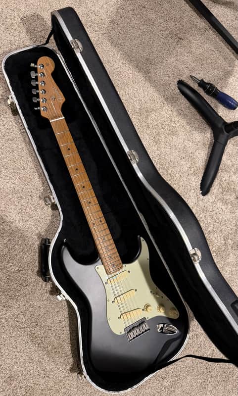 Leo Fender American Mod Shop guitar Ultimate Triple red blue silver Lace Sensors Stratocaster USA Hardtail Strat