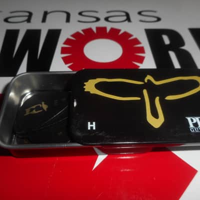 PRS Gold Birds Pick Tin With 12 Picks - HEAVY, 107278:003:001:016