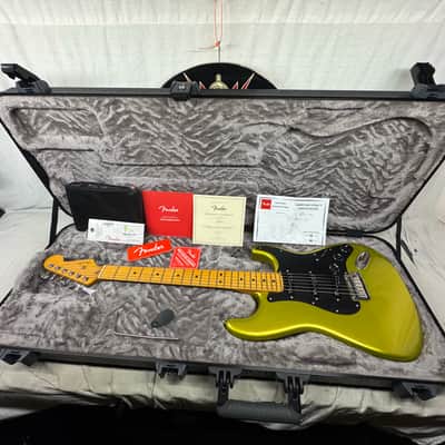 Fender American Ultra II 2 Stratocaster Guitar with COA + Case 2024 - Solar Flare / Maple neck image 1