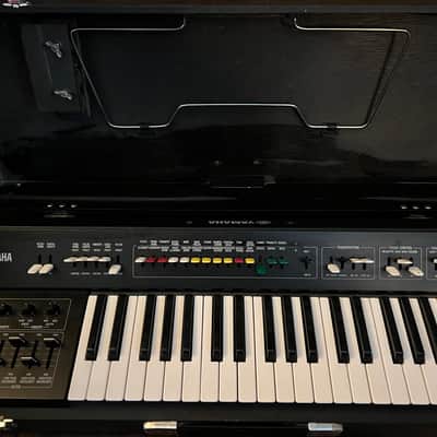 Yamaha SY-2 - fully functional but requires internal cleaning to be 100%. image 1