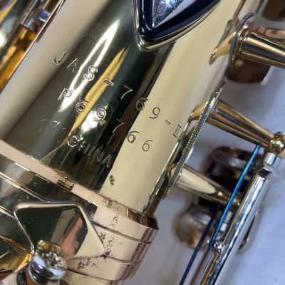 Jupiter JAS-769-II Alto Saxophone Gold Lacquer with Hard Case image 3