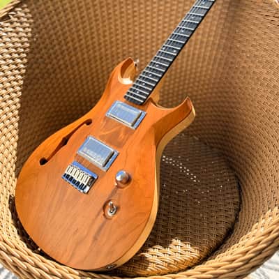 Gravity Guitar Semi Hollow Double cut Cherry Top USA custom HH 2026 - Nitro image 3