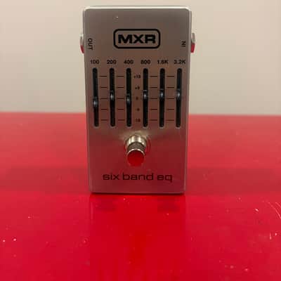 MXR M109S Six Band EQ 2016 - Present - Silver image 4