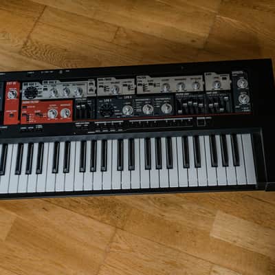 Roland SH-201 with original Power Supply