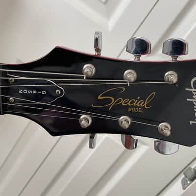Epiphone Special Model Sunburst + Amp & Accessories image 6