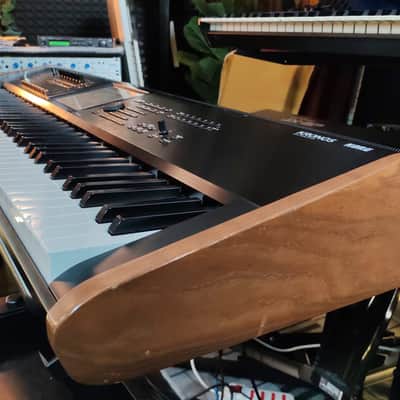 Korg Kronos 2 73 with Synthonia Libraries image 2