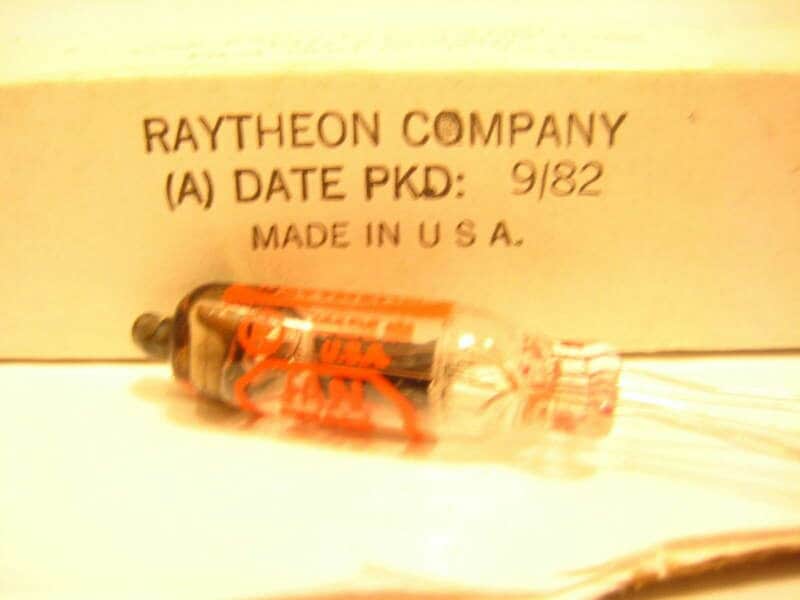 5703WB / 6149 / CK5703WB Tubes triode de faible puissance RAYTHEON