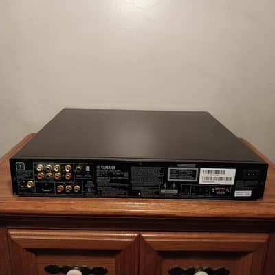 YAMAHA DVD-C961 DVD/CD/SACD Super Audio 5-Disc Player with | Reverb
