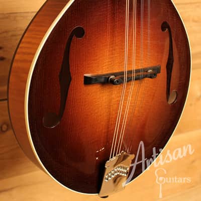 Collings MT Mandolin Gloss Torrefied Sitka Top w/ Ivoroid Bindings image 9