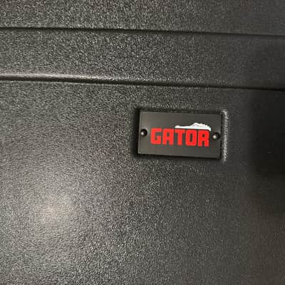 Gator GTSA-KEY61 TSA Series ATA Molded 61-Key Keyboard Case 2010s - Black image 3