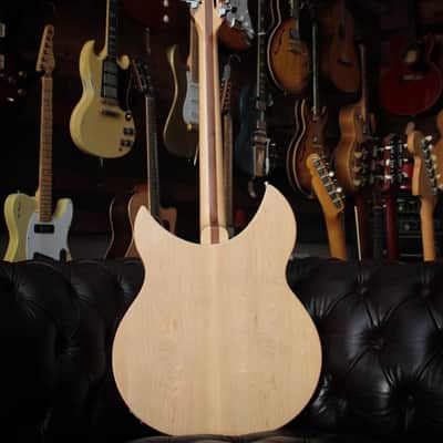 Rickenbacker 330/12 2013 - Mapleglo image 5