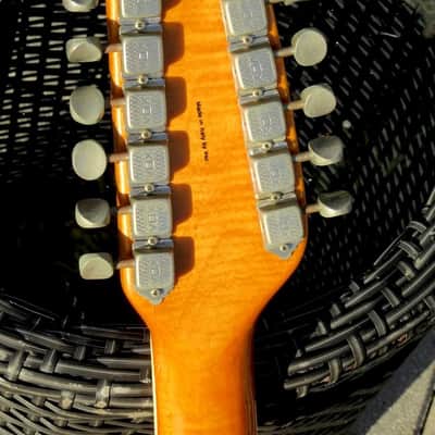 Vox Mark XII “Teardrop” 12-string 1968 3-Tone Burst image 6