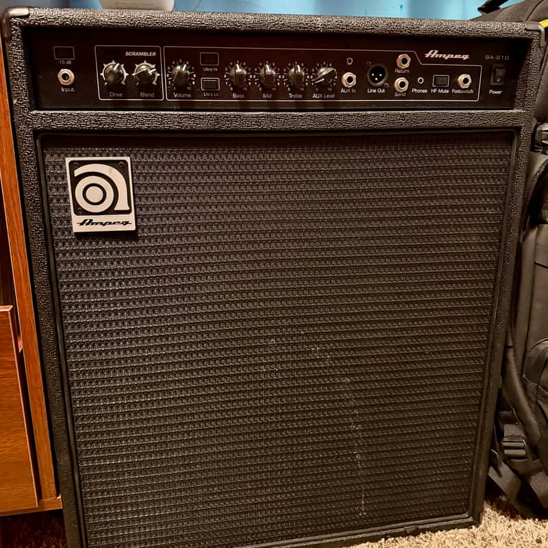 Ampeg BA-210v2 450-Watt 2x10