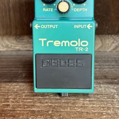 Boss TR-2 Tremolo With Box - Green image 3