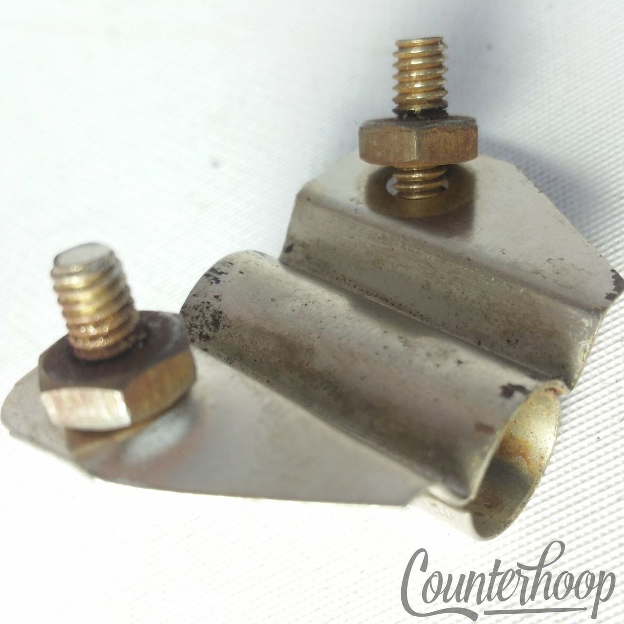 Leedy Snare/Tom Drum Key Holder Mount Parade Marching Nickel 2-Hole Vintage 30s — main photograph