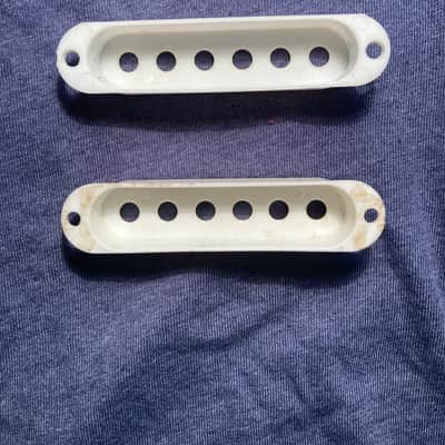 Fender Stratocaster Early 1970s Pickup Covers - White image 2