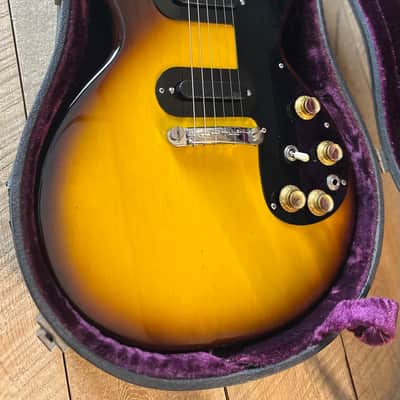 Vintage 1964 Gibson Melody Maker D - Sunburst image 20