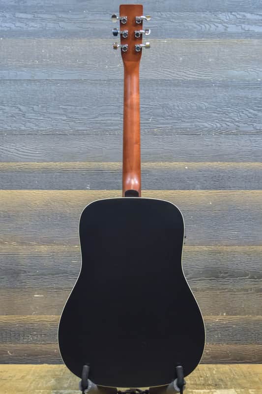 Norman Protege B18 Cedar Black Presys Dreadnought Acoustic