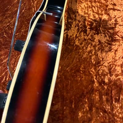 Wurlitzer Model 7742 1970's Sunburst image 14