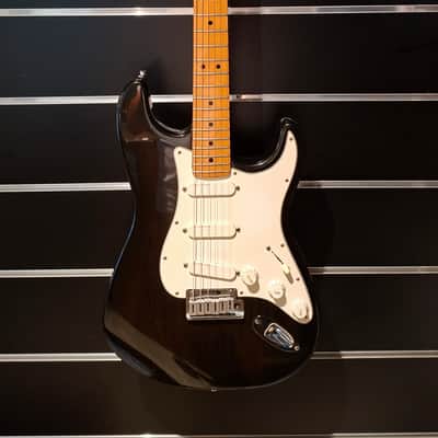 FENDER - DELUXE STRAT PLUS MPL SN/N004029 EBONY BURST image 1