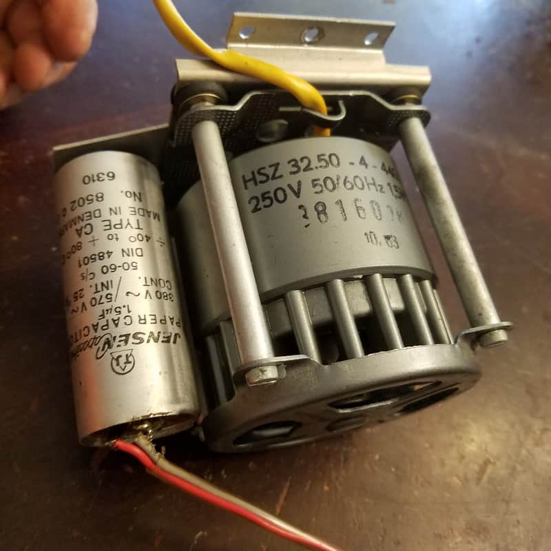 Tandberg 64 Papst Synchronous Motor and Jensen  paper capacitor 1963-1964 - Grey image 1