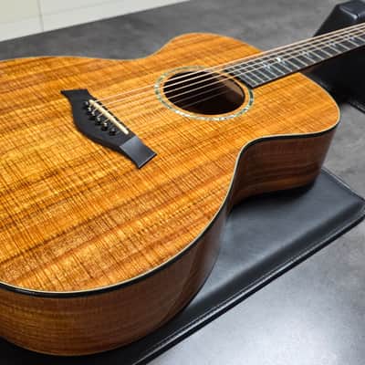 Taylor K-22 PRESENTATION 1998 TIME CAPSULE CASE QUEEN 00 Grand Concert American USA Custom Shop Masterbuilt AAAAA FLAME KOA Master Built K22 Acoustic Guitar Presentation Series 1 of 1 RARE Presentation Series image 10