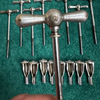 Leedy and Ludwig Lot of 8 “L” Bowtie Bass Drum Tension Rods 4.5” + Claws 50s - Nickel image 12