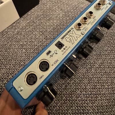 TC Electronic Flashback X4 Delay & Looper 2011 - 2019 - Blue image 4