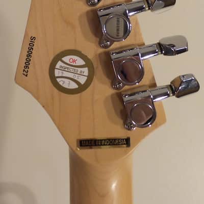 Silvertone SS-11 Strat Style Electric Guitar image 7