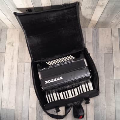 Hohner Bravo III Chromatic 80 Bass Piano Accordion Black + Bag, Straps image 11