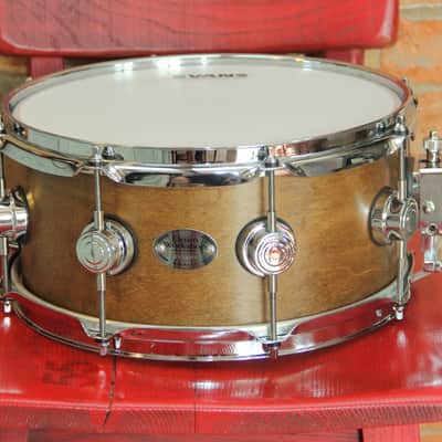 DW Drum Workshop snare 12x6 image 1