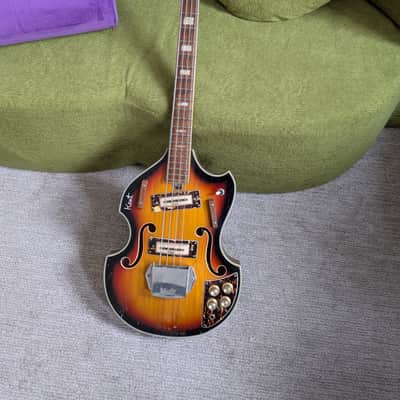 Kent Violin Bass 1960s - Sunburst image 1