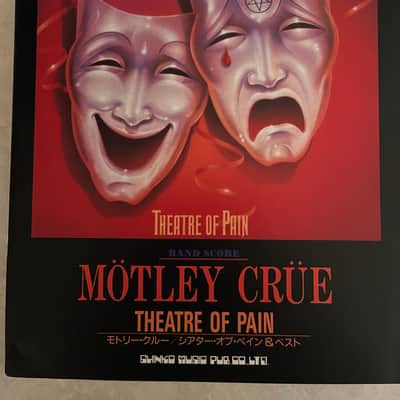 Motley Crue - Theatre of Pain - Guitar and Bass tab / tablature Book - Japan image 1