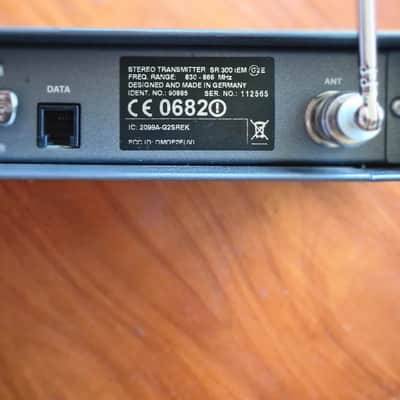 Sennheiser Sennheiser EW 300 IEM G2 SR 300 + EK 300 Stereo UHF 830-866MHz Rack image 17