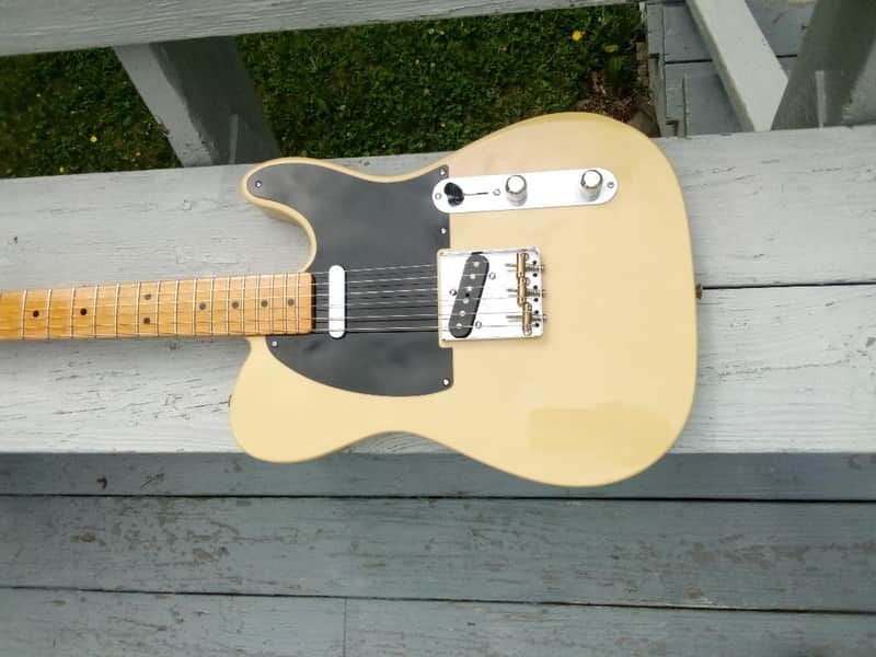 Fender Vintera II '50s Nocaster with Maple Fretboard 2023 - 2026 - Blackguard Blonde