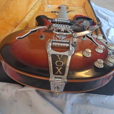 Vox Ultrasonic 1967 - sunburst image 24
