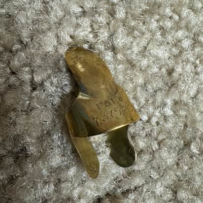Perfect Touch Finger Pick Brass Small Swooping Style image 1