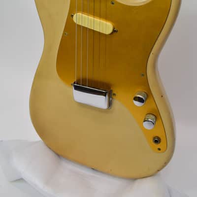 Vintage 1958 Fender Musicmaster Electric Guitar, Maple Fingerboard, Desert Sand w/ Case image 5