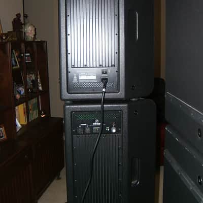 *Reduced Price* - Mackie HD1221 1200 Watts Powered HD PA Cab image 6