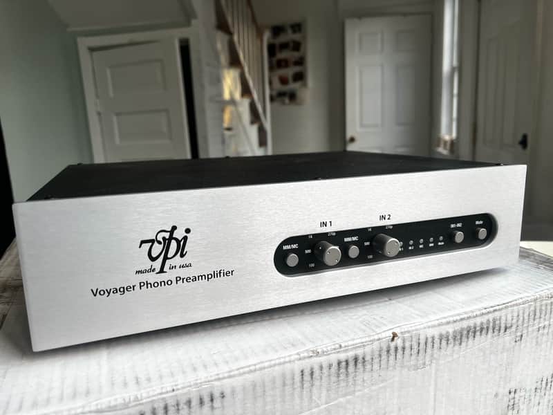 VPI Voyager 2010s - Silver image 1
