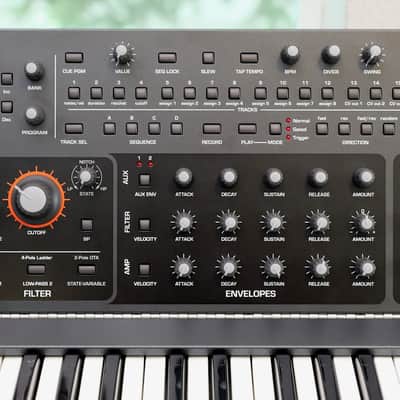 Sequential Pro 3 SE 37-Key 3-Voice Monophonic / Paraphonic Synthesizer in Mint Condition! image 12