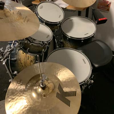Tama STAR Drums 2022 - Walnut light brown and blue image 2